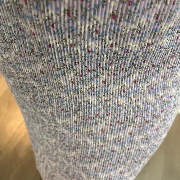 Floral purple accordion skirt - Picture 3 of 3